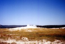 USA-Yellowstone_Old-Faithful_1.jpg